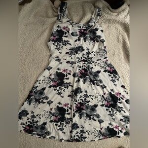 White,pink & black flower dress size xl